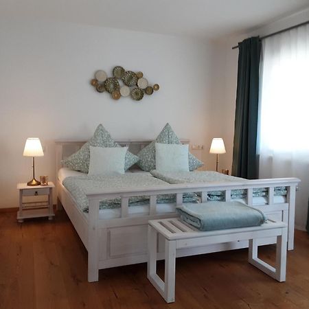 Ferienwohnung Poelzl Chieming Ngoại thất bức ảnh