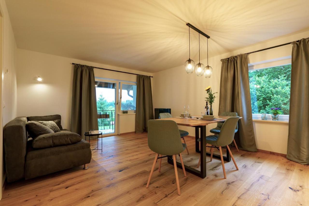 Ferienwohnung Poelzl Chieming Ngoại thất bức ảnh
