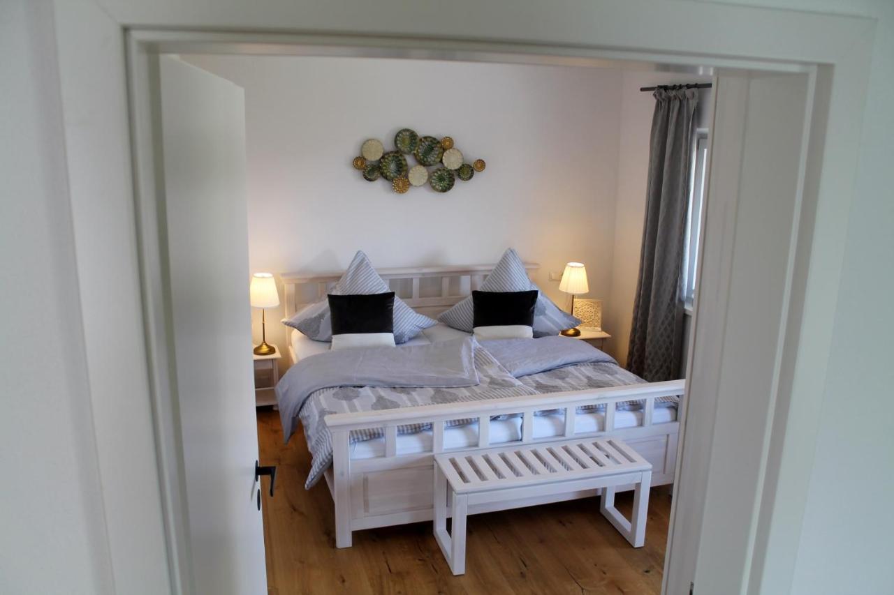 Ferienwohnung Poelzl Chieming Ngoại thất bức ảnh