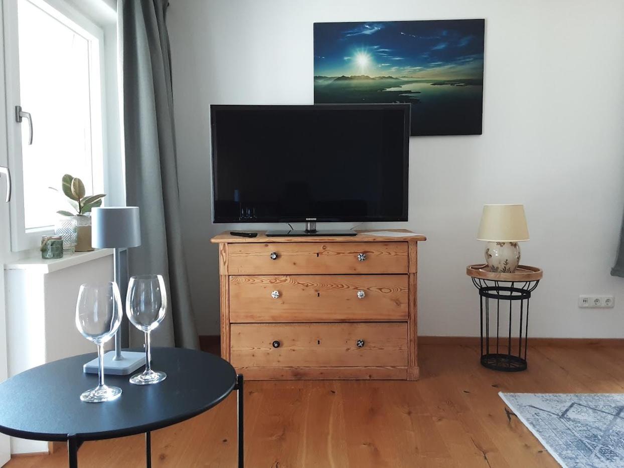 Ferienwohnung Poelzl Chieming Ngoại thất bức ảnh
